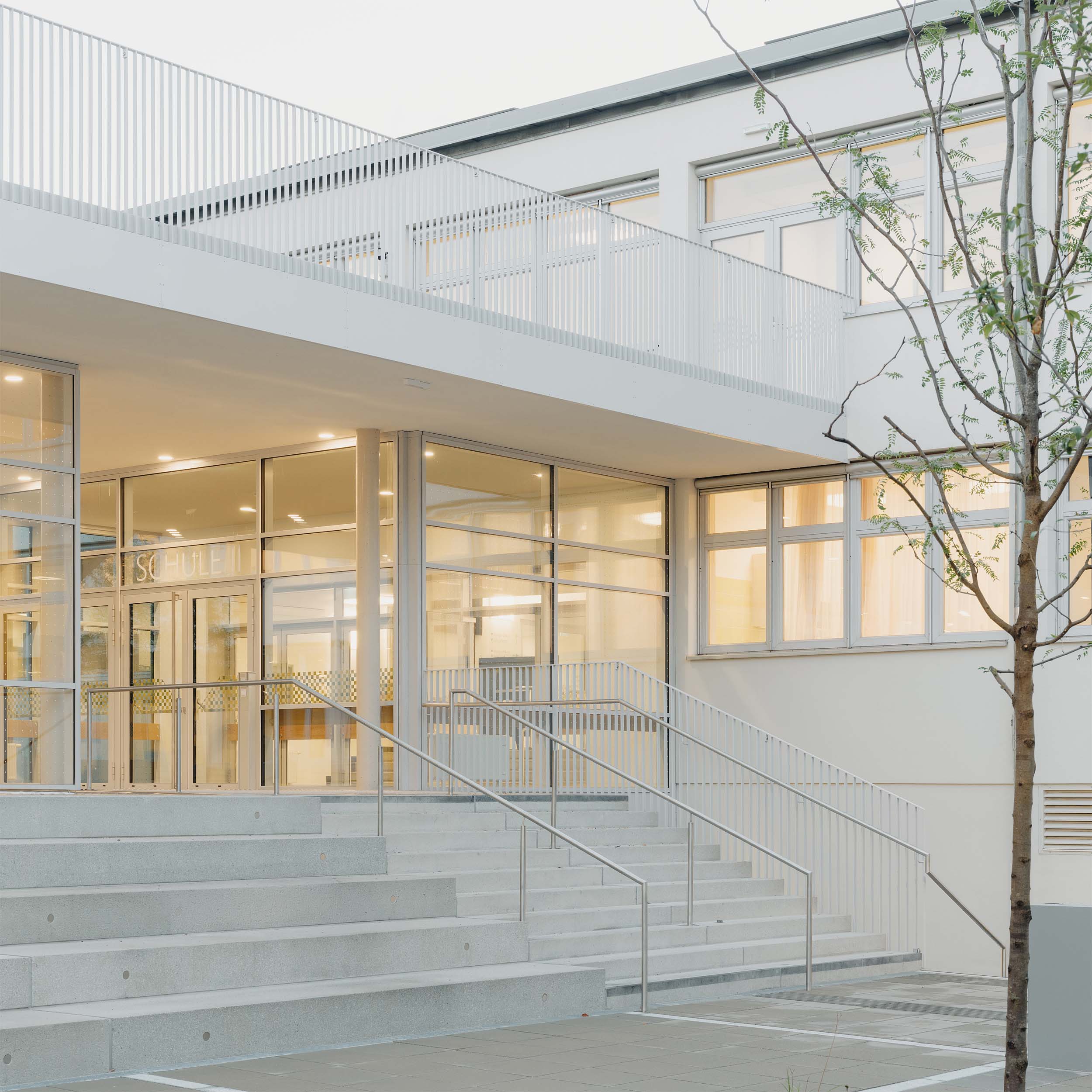 schule enkplatz wien schluder architekten schulsanierung bestand terrazzo architekturfotografie patrick johannsen