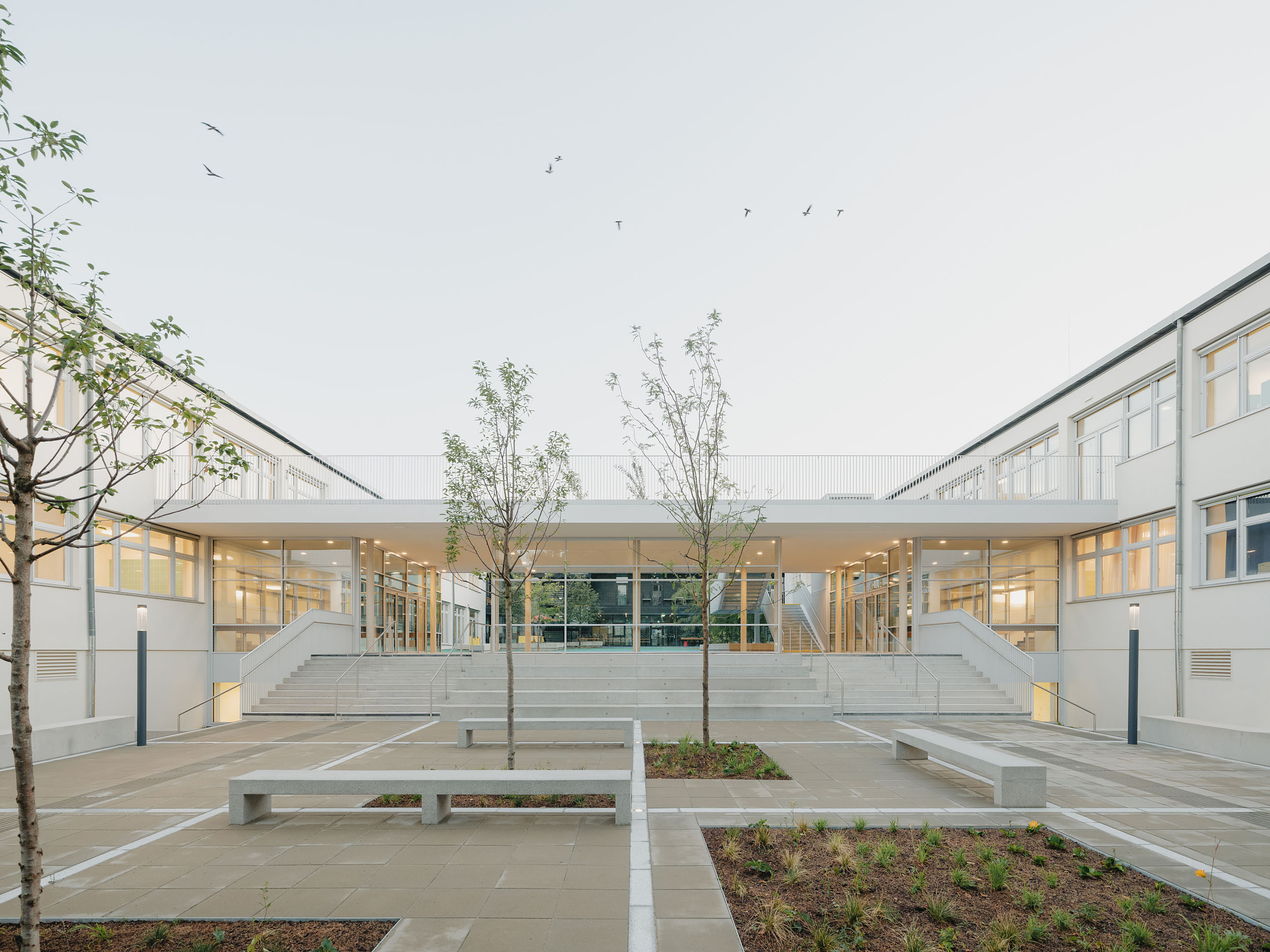 schule enkplatz wien schluder architekten schulsanierung bestand terrazzo architekturfotografie patrick johannsen